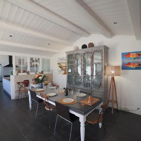 Villa Escale En Re *